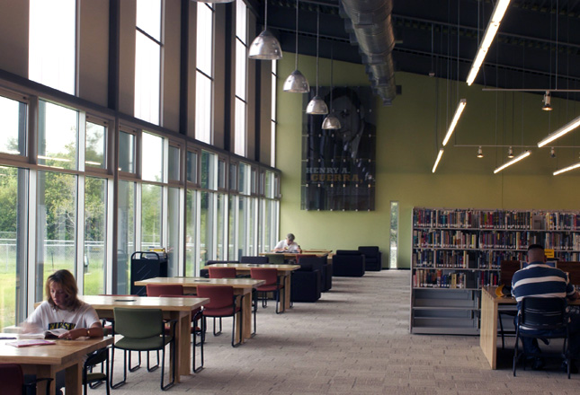 Henry Guerra Jr. Branch Library