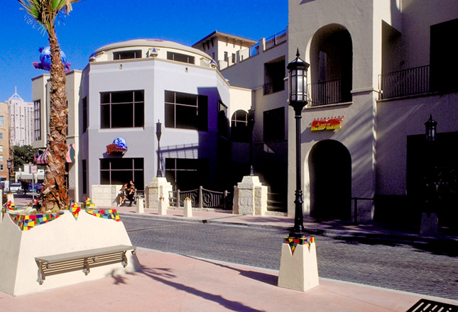 Presidio Plaza