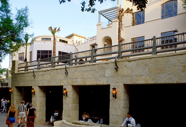 Presidio Plaza